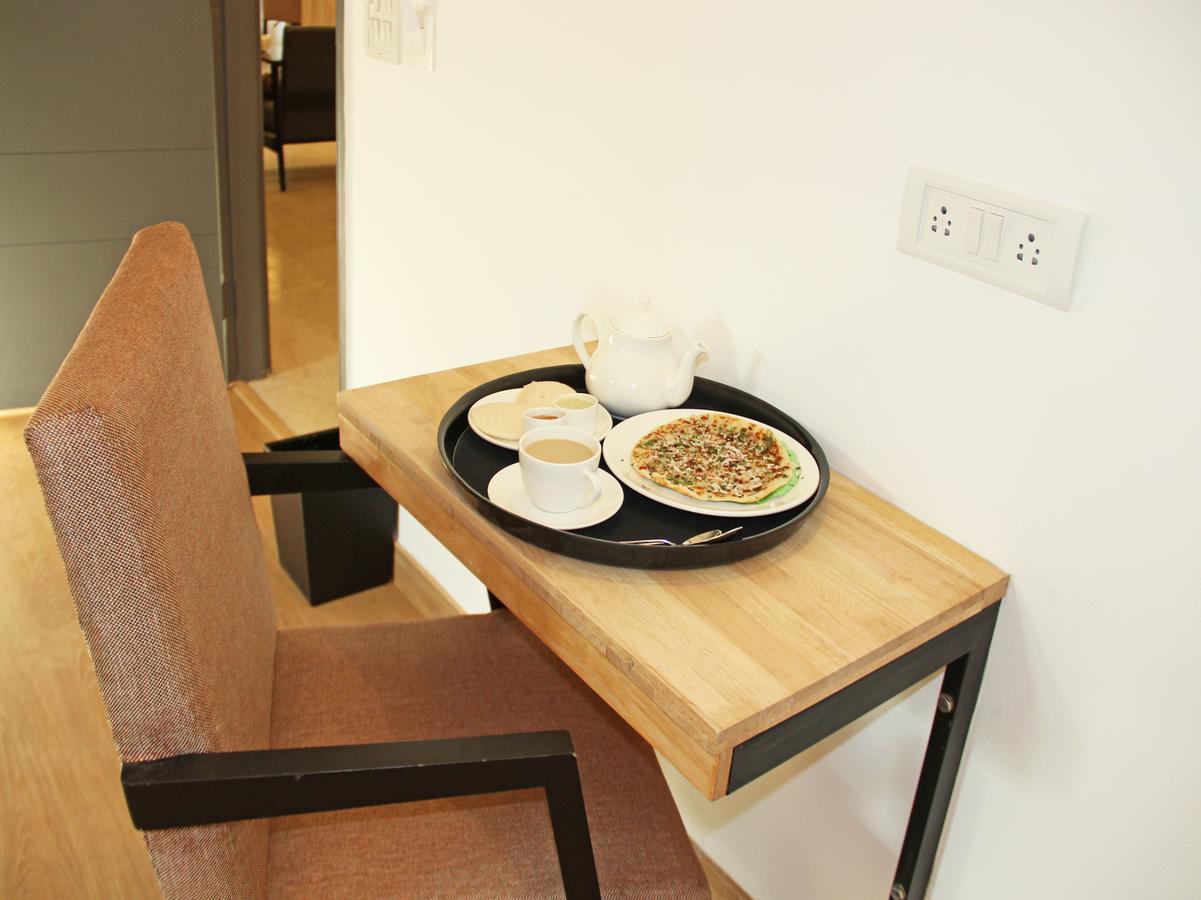 Oyo 9343 Jp Residency Hotel Puduccseri Kültér fotó