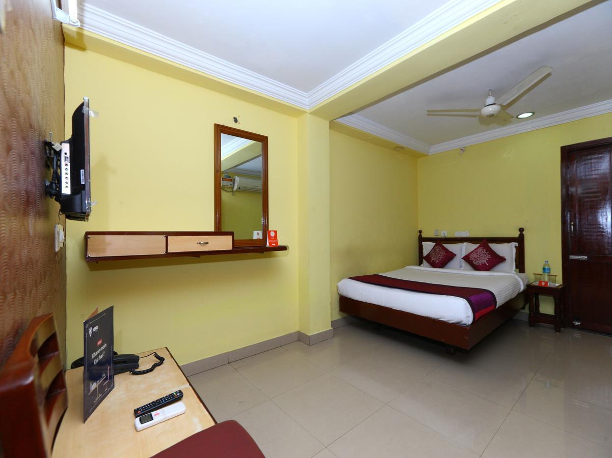 Oyo 9343 Jp Residency Hotel Puduccseri Kültér fotó