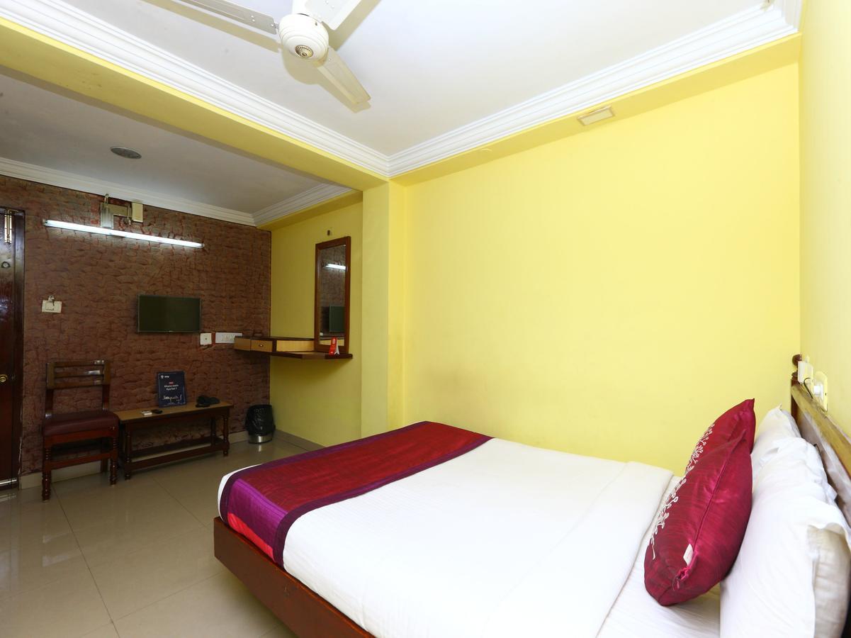 Oyo 9343 Jp Residency Hotel Puduccseri Kültér fotó